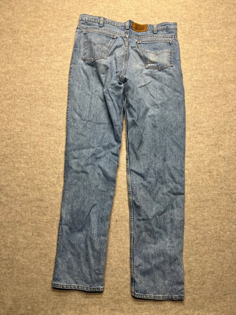 Vintage Levi's 540 Distressed Medium Wash Relaxed Fit Denim Jeans Orange Tab 38 - Picture 5 of 9
